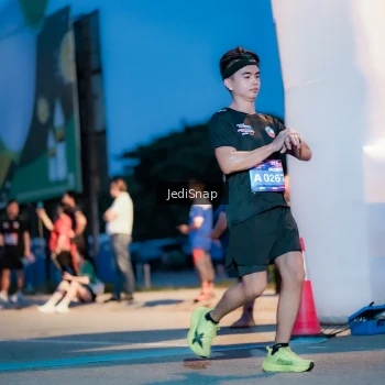 Runner Photo 3796694