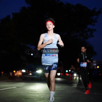 Runner Photo 3796700