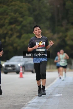Runner Photo 3796744