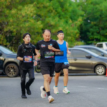 Runner Photo 3796766