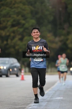 Runner Photo 3796769