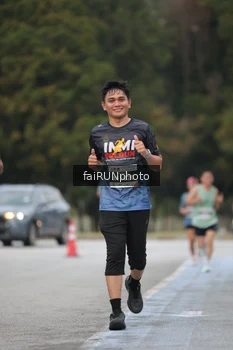 Runner Photo 3796772
