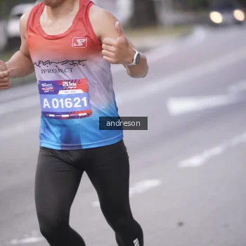 Runner Photo 3796776