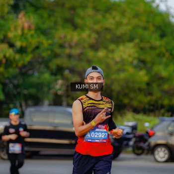 Runner Photo 3796792