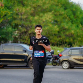 Runner Photo 3796809