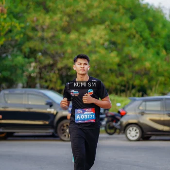 Runner Photo 3796812