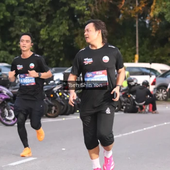 Runner Photo 3796856