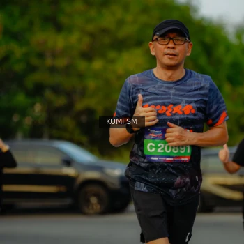 Runner Photo 3796859