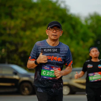 Runner Photo 3796861