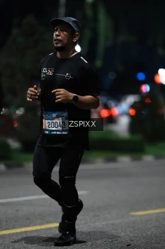 Runner Photo 3796865