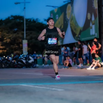Runner Photo 3796884