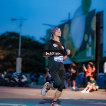 Runner Photo 3796932