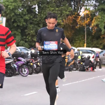 Runner Photo 3796942