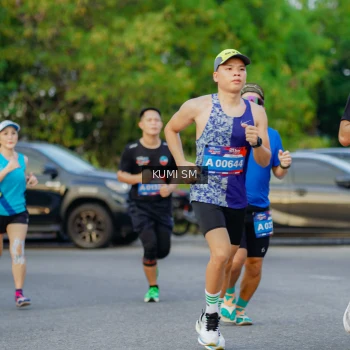 Runner Photo 3796944