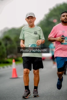 Runner Photo 3796947