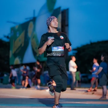 Runner Photo 3796954