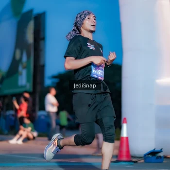 Runner Photo 3796979