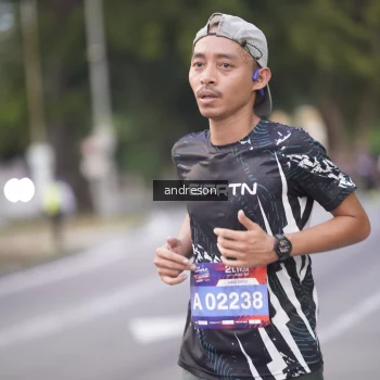 Runner Photo 3796989