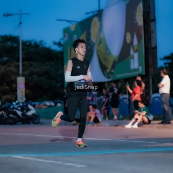 Runner Photo 3797045