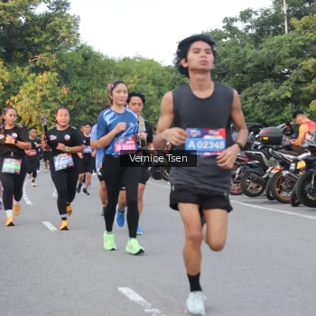 Runner Photo 3797081
