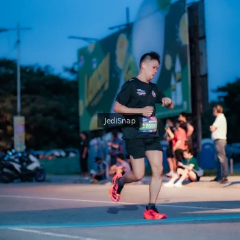 Runner Photo 3797187