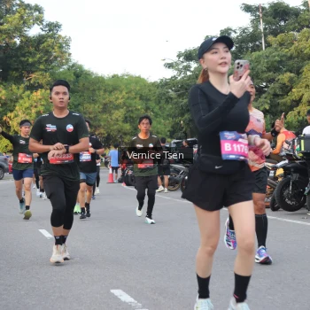 Runner Photo 3797205