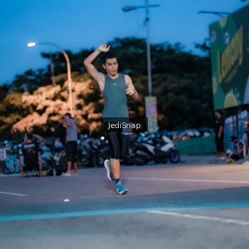 Runner Photo 3797223