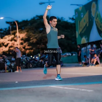 Runner Photo 3797235