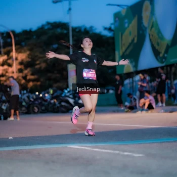 Runner Photo 3797246