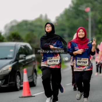 Runner Photo 3797290