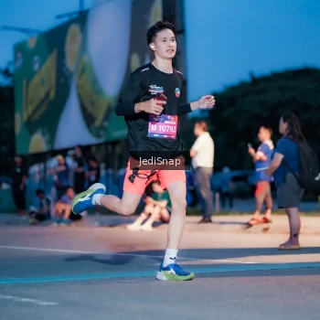 Runner Photo 3797298