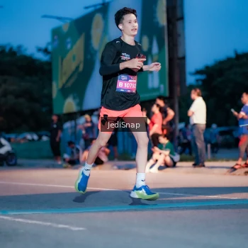 Runner Photo 3797299