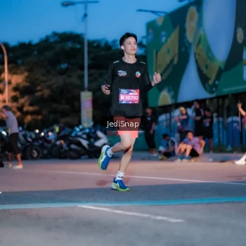 Runner Photo 3797301