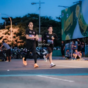 Runner Photo 3797320