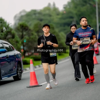 Runner Photo 3797373