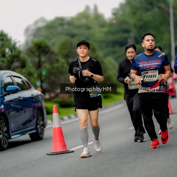 Runner Photo 3797383