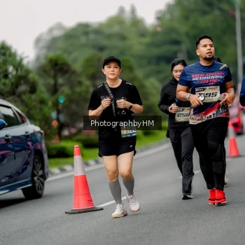 Runner Photo 3797385