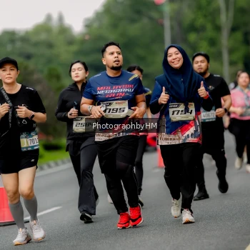 Runner Photo 3797389