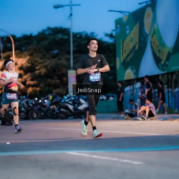 Runner Photo 3797391