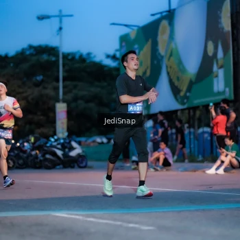 Runner Photo 3797397