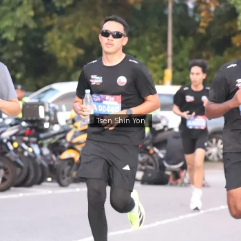 Runner Photo 3797400
