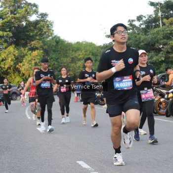 Runner Photo 3797405