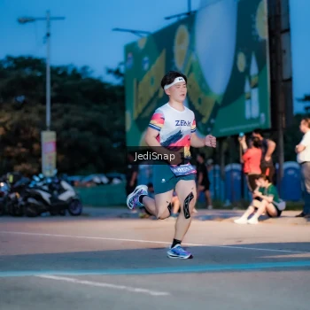 Runner Photo 3797419