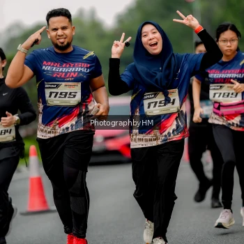 Runner Photo 3797435
