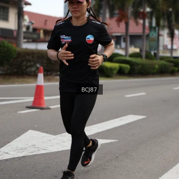 Runner Photo 3797445
