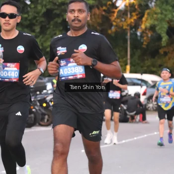 Runner Photo 3797459
