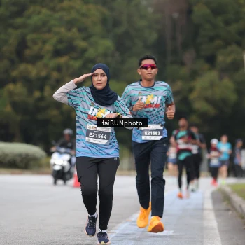 Runner Photo 3797476