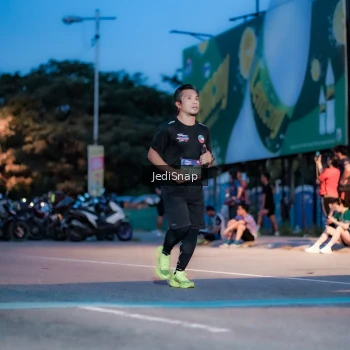 Runner Photo 3797477