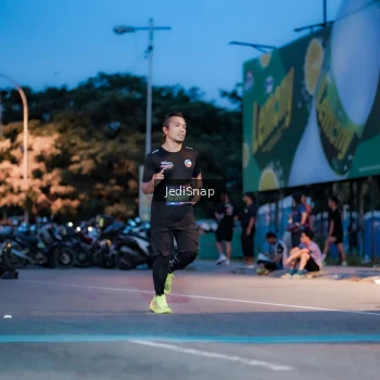 Runner Photo 3797499
