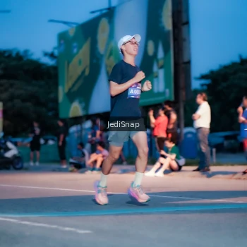 Runner Photo 3797513